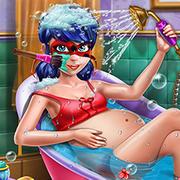 Pregnant Dotted Girl Spa